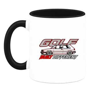 Golf Built Different върху Чаша