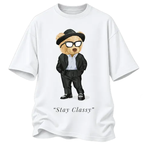 Мече Stay Classy върху Овърсайз — Бяло