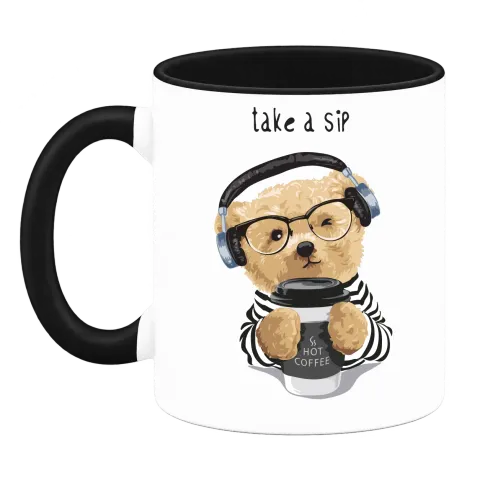 Мече take a sip върху Чаша — Черна